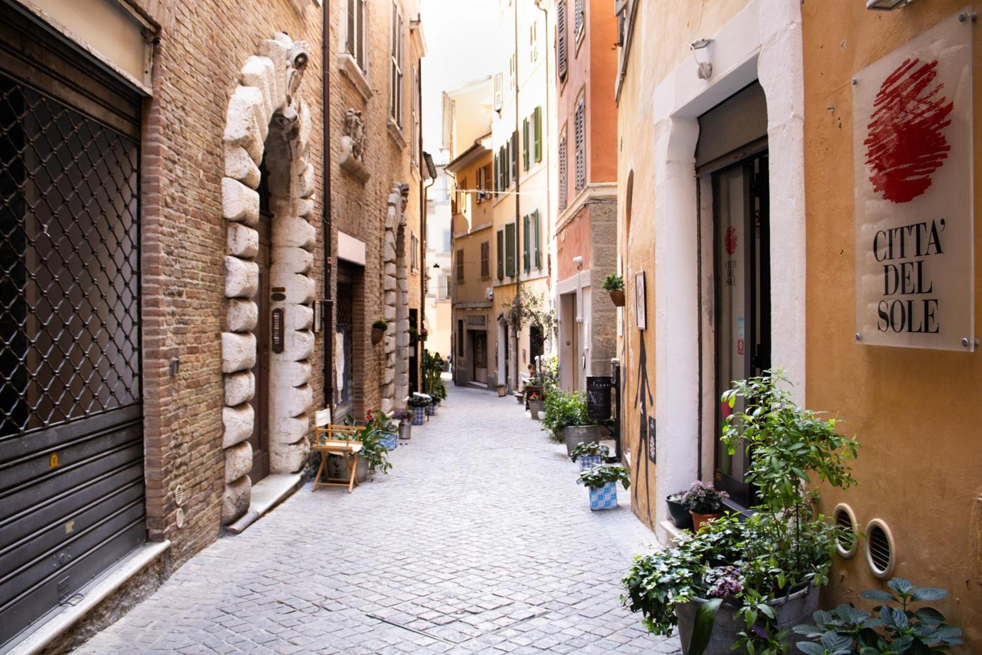 Ferienwohnung Palazzo Tancredi Ancona Exterior foto